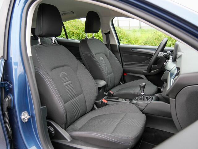 Ford FOCUS 1.0 EcoBoost Hybrid Active Business | WINTERPACK | CARPLAY | CAMERA |