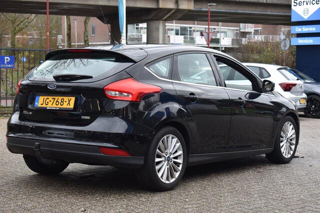 Ford FOCUS 1.0 Titanium 1e Eigenaar | Navigatie | Trekhaak | 100% Onderhouden | 12 mnd BOVAG garantie | Whatsapp 06-53188999