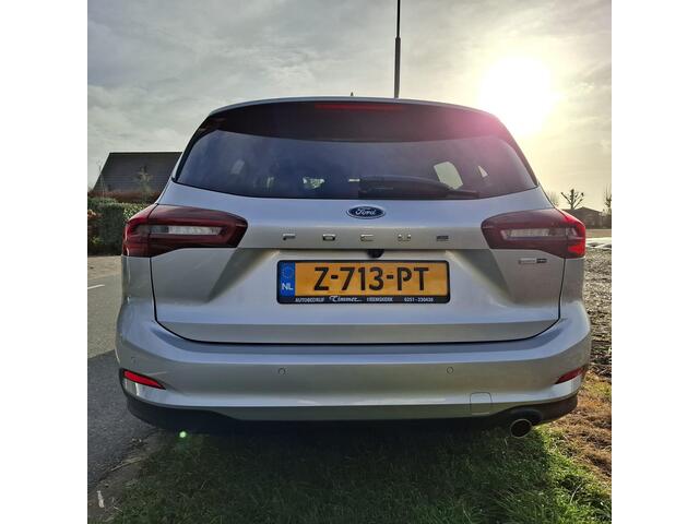 Ford FOCUS Wagon 1.0 EcoBoost Hybrid Titanium X