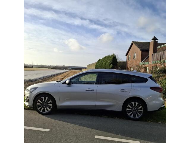 Ford FOCUS Wagon 1.0 EcoBoost Hybrid Titanium X