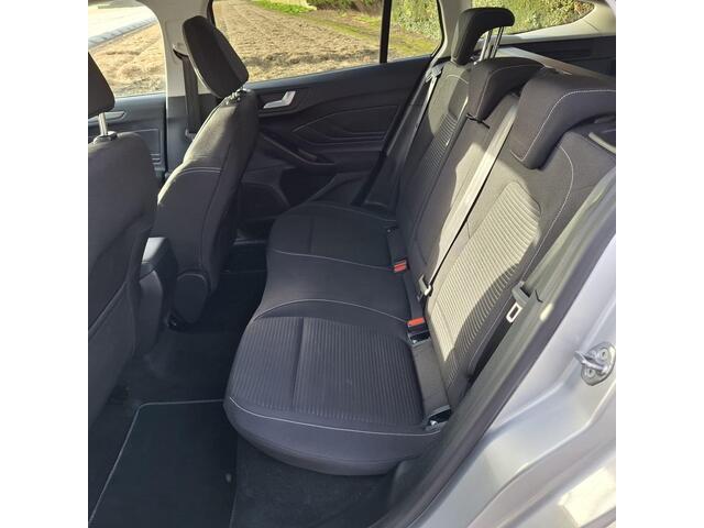 Ford FOCUS Wagon 1.0 EcoBoost Hybrid Titanium X