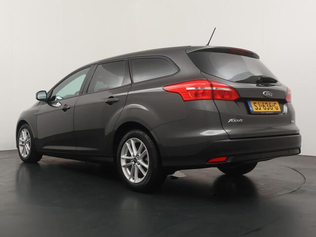 Ford FOCUS Wagon 1.0 Lease Edition - Navigatie - Apple Carplay/Android Auto - Lichtmetalen velgen