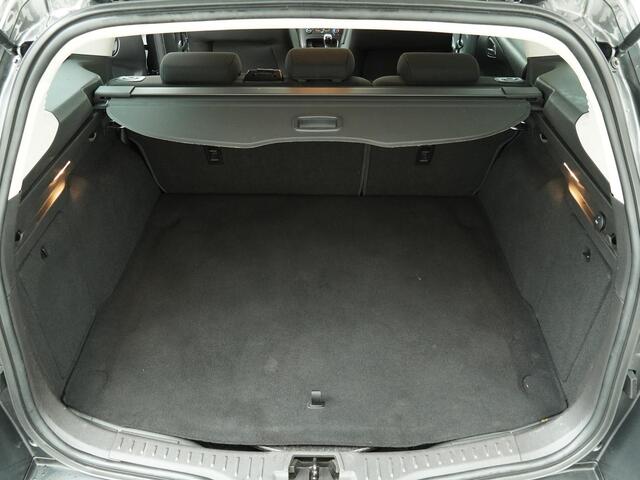 Ford FOCUS Wagon 1.0 Lease Edition - Navigatie - Apple Carplay/Android Auto - Lichtmetalen velgen