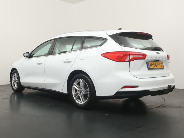 Ford FOCUS Wagon 1.0 EcoBoost Hybrid Trend Edition Business - Navigatie - Trekhaak - Airconditioning