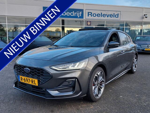 Ford FOCUS 1.0 EcoBoost 155pk Hybrid Automaat ST-Line X | Navi | Apple Carplay | Adap.Cruise | Panorama Schuifdak | Dodehoek+Rijstrooksensor | Led Koplampen | Keyless Entry | Pdc+Assist+Camera | 18''lm