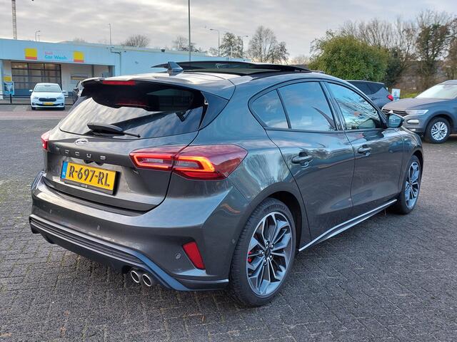 Ford FOCUS 1.0 EcoBoost 155pk Hybrid Automaat ST-Line X | Navi | Apple Carplay | Adap.Cruise | Panorama Schuifdak | Dodehoek+Rijstrooksensor | Led Koplampen | Keyless Entry | Pdc+Assist+Camera | 18''lm