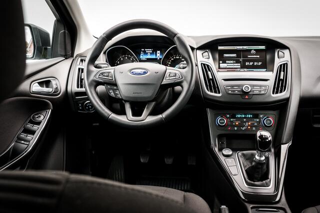 Ford FOCUS Wagon 1.0 Titanium | Stoelverwarming | Camera | Cruise | Clima