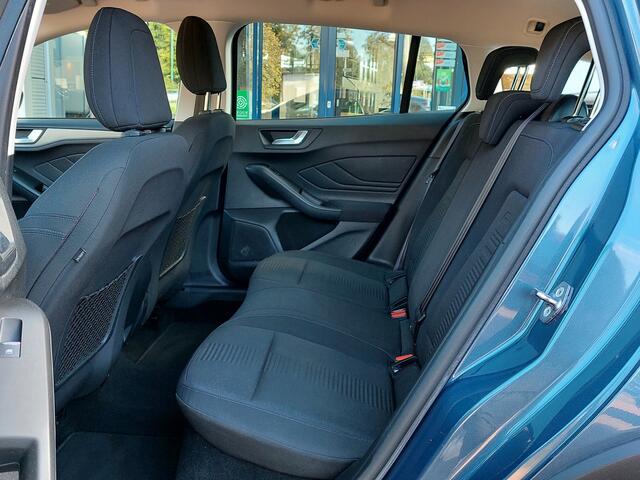 Ford FOCUS Wagon 1.5 EcoBoost 150pk Active Business | Origineel NL | Navi + Apple Carplay + Android Auto | Airco | Cruise | Pdc V+A | Rijstrook+Licht+Regensensor | 17''lm | Trekhaak