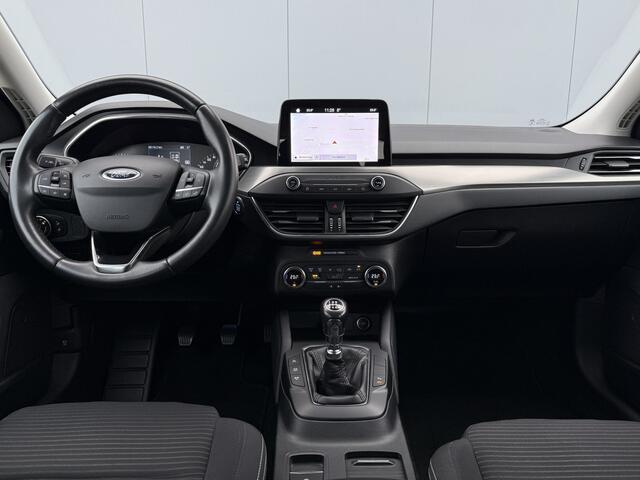 Ford FOCUS 1.0 EcoBoost Titanium Business Carplay/Trekhaak.