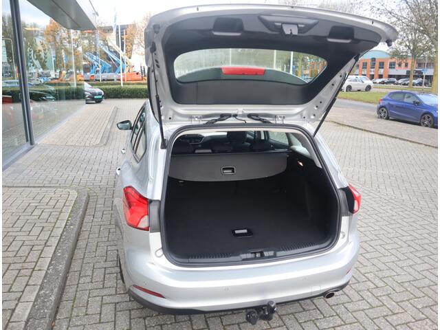 Ford FOCUS Wagon 1.0 EcoBoost Hybrid Trend Edition Business