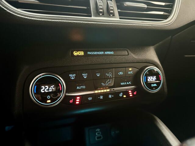 Ford FOCUS 1.0 EcoBoost Hybrid *ST Line* 155PK! / Facelift / Stuur/Stoelverwarming / Apple Carplay / Keyless / Trekhaak / B&O / LED / Org.NL!