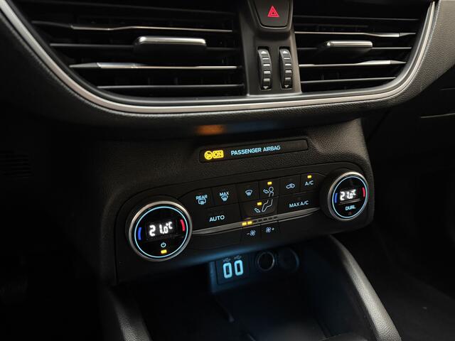 Ford FOCUS Wagon 1.0 EcoBoost Hybrid Trend Edition *Org.NL!* Carplay / Keyless / Camera / Cruise / Navigatie / PDC / 16'' LMV