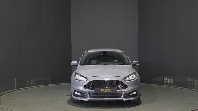 Ford FOCUS Wagon 2.0 ST-3 | Cruise | Bi-Xenon | 250 PK