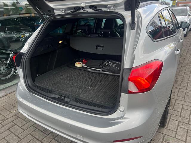 Ford FOCUS Wagon 1.5 EcoBoost ST Line Business NL AUTO | CARPLAY | CAMERA | LEDER |