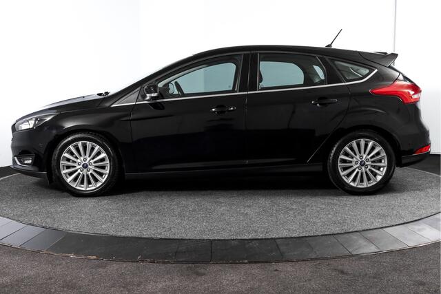 Ford FOCUS 1.0 Titanium 126 PK | Cruise | Voorruitverw. | PDC | NAV + App. Connect | ECC | Trekhaak | LM 17" |