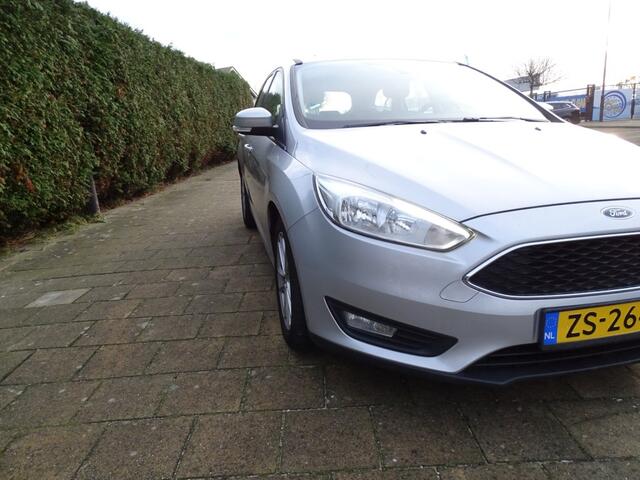 Ford FOCUS 1.0 LEASE EDITION 125 pk-Carplay-Navi-Cruise-Media-Blth-Pdc