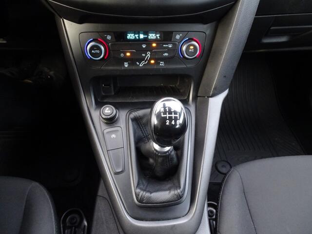 Ford FOCUS 1.0 LEASE EDITION 125 pk-Carplay-Navi-Cruise-Media-Blth-Pdc