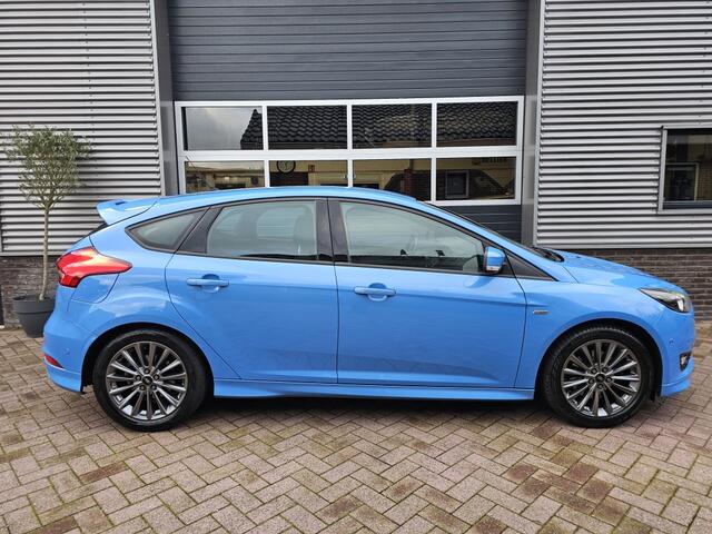 Ford FOCUS | NL Auto | Lm velgen | Airco 1.5 ST-Line