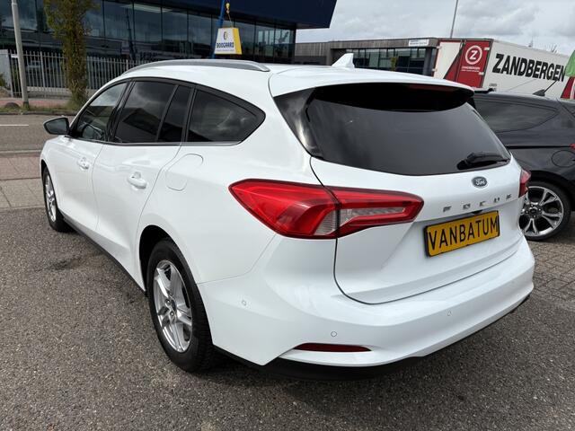 Ford FOCUS Wagon 1.0 EcoBoost Titanium Business