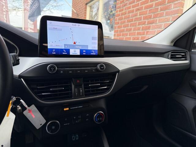 Ford FOCUS Wagon 1.0 EcoB. Tr Ed. bns TREKHAAK / CARPLAY / ANDROID / DAB+ / NAVI