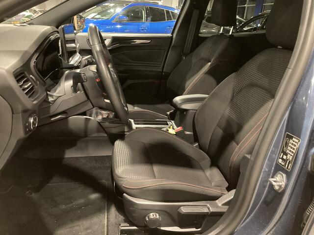 Ford FOCUS Wagon EcoBoost 125pk Hybrid ST Line | All-Seasons | 100% Dealer onderhouden | LED | Clima | Cruise | Draadloos CarPlay