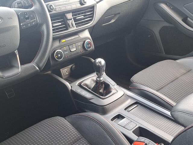 Ford FOCUS Wagon 1.5 i ST Line 150 PK | B&O Audio | LED | sportstoelen | ST Velgen 18 Inch | occasion