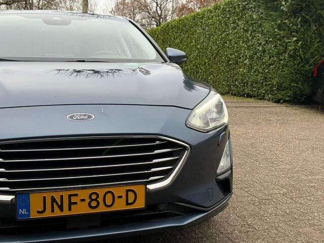 Ford FOCUS Wagon 1.0 EcoBoost Titanium Business