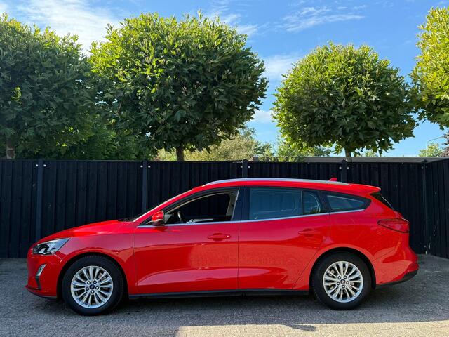 Ford FOCUS Wagon 1.0 EcoBoost Titanium Business