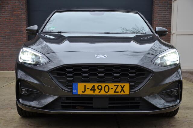 Ford FOCUS 1.0 EcoBoost Hybrid ST Line X Business Navi/Pdc/Ecc/Led/Stoel Stuur & ruitverwarming/Leder/Cr-Controle/Privacy-Glass/Lmv/Bang & Olufsen/Achteruitrijcamera