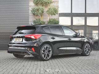 ford-focus-1.5-ecoboost-st-line-bus