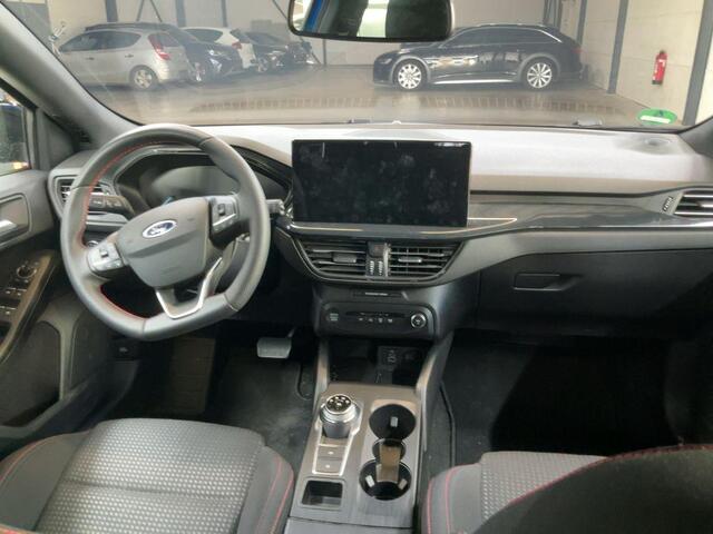 Ford FOCUS Wagon 1.5 EcoBlue ST Line Diesel Automaat! | Panoramadak | Winter Pack | Camera | BTW verrekenbaar