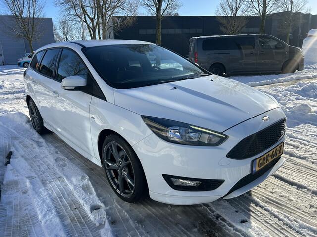 Ford FOCUS Wagon 1.5 ST-Line 182PK 18INCH SPORTST KEY-LESS