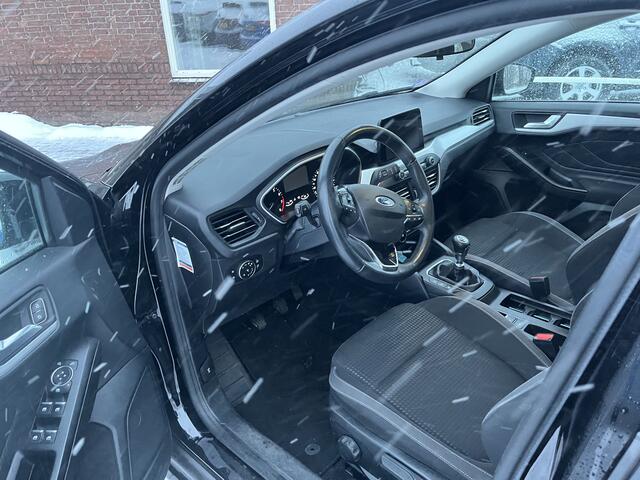 Ford FOCUS 1.0 EcoBoost Hybrid Trend Edition Business CAMERA CRUISE CARPLAY