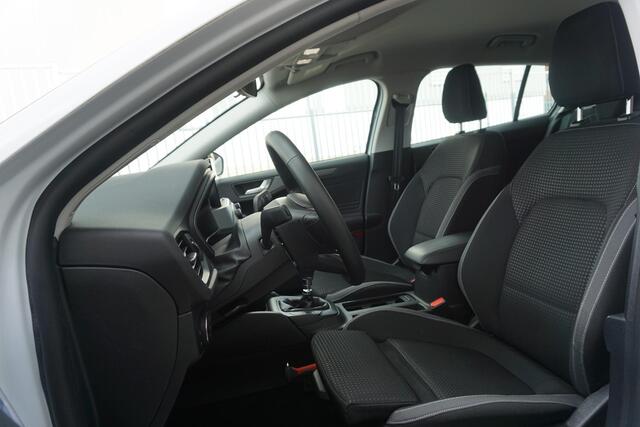 Ford FOCUS Wagon 1.0 EcoBoost 125PK Hybrid Connected/Comfortstoel/ Trekhaak afneembaar.