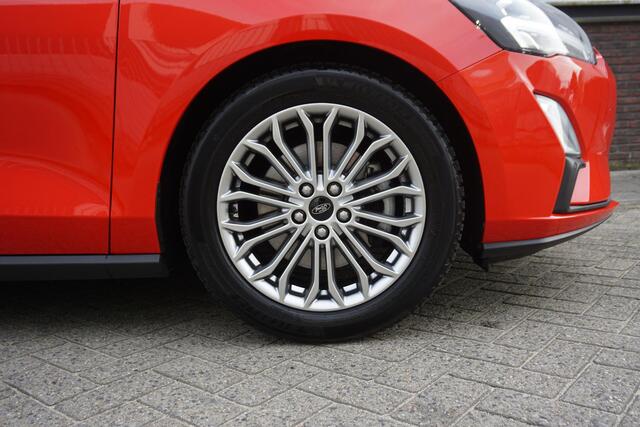 Ford FOCUS Wagon 1.0 EcoB.125PK Titanium Bus. DesignPack/17Inch. LED Koplampen.