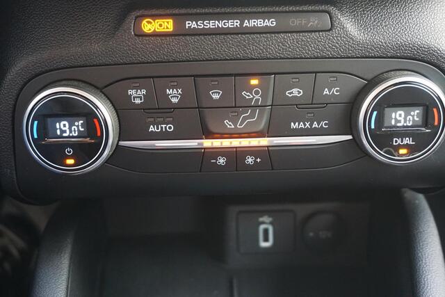 Ford FOCUS Wagon 1.0 EcoB.125PK Titanium Bus. DesignPack/17Inch. LED Koplampen.