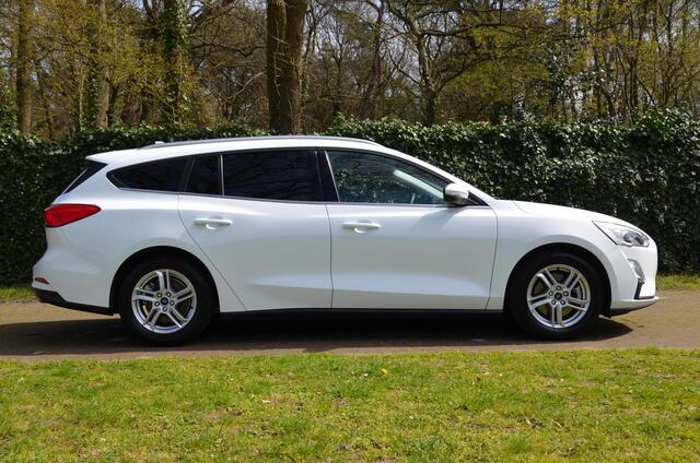 Ford FOCUS Wagon 1.0 EcoBoost Trend Edition Business Navi/Ecc/Airco/Apple Carplay/Android Auto/Cr-Controle/Privacy-Glass/Lmv/Led