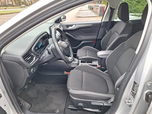 Ford FOCUS Wagon 1.0 EcoBoost Hybrid Connected