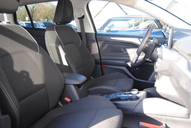 Ford FOCUS Wagon 1.0 EcoB. Tit. XBns || Trekhaak | Apple Carplay|| AUTOMAAT