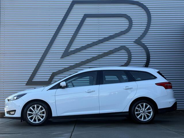 Ford FOCUS Wagon 1.0 Titanium 1e Eigenaar,Navi,Clima,Cruise,PDC V+A,Dealer Onderhouden,6-Bak,N.A.P,APK tot 04-2026