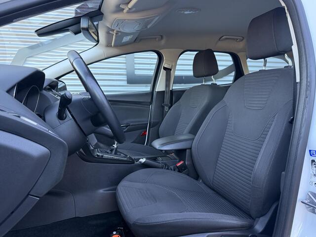 Ford FOCUS Wagon 1.0 Titanium 1e Eigenaar,Navi,Clima,Cruise,PDC V+A,Dealer Onderhouden,6-Bak,N.A.P,APK tot 04-2026
