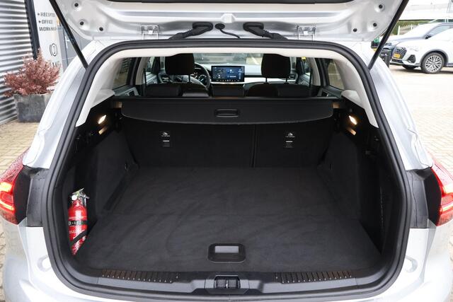 Ford FOCUS Wagon 1.0 Hybrid Titanium 1e Eigenaar | Volledig Onderh | NL-Auto | BTW | Camera | Navi | AD Cruise | Carplay | Driver Assist Pack | DAB | Full Led | Keyless