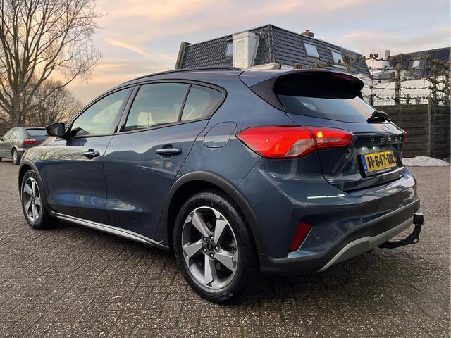 Ford FOCUS 1.5 EcoBoost Active Business Carplay, Cruise, Airco.