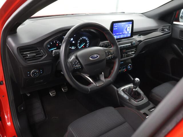 Ford FOCUS 1.0 EcoBoost ST Line Business | Trekhaak | Winterpakket | Cruise Control Adaptief | Navigatie | Climate Control |