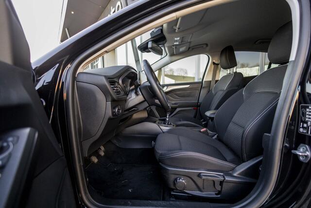 Ford FOCUS 1.0 EcoBoost Hybrid Titanium | NL Auto | Parkeersens. | Carplay