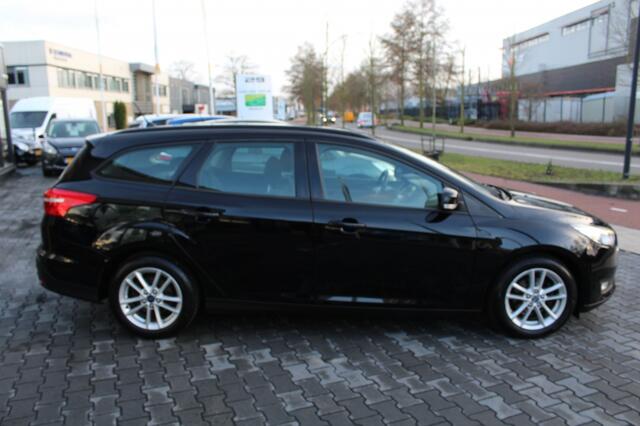 Ford FOCUS Wagon 1.0 Lease Edition