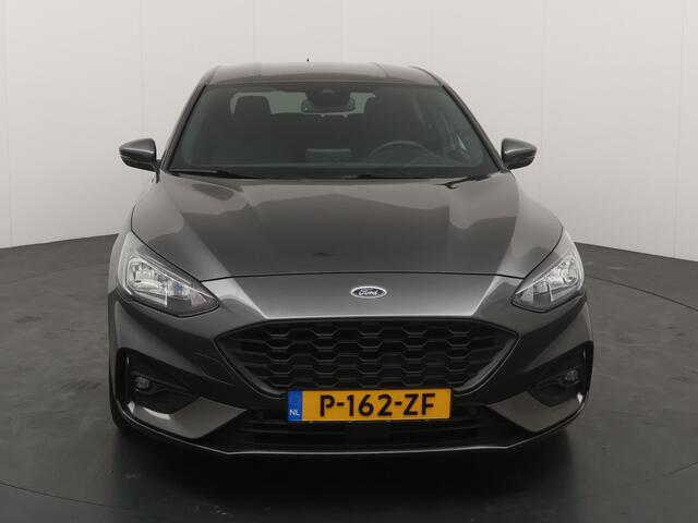 Ford FOCUS EcoBoost Hybrid 125 pk ST-Line | Winter Pack | Camera | LED | 18" | Keyless entry | 100% dealer onderh.