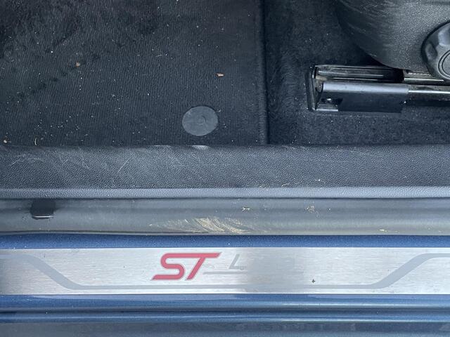 Ford FOCUS Wagon 1.0 EcoBoost Hybrid ST Line Business