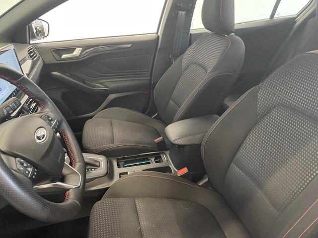 Ford FOCUS 1.0 Focus 125 PK HB ST-Line Automaat Navigatie Climate control cruise control Carplay LM velgen Parkeersensoren Led Matrix koplampen