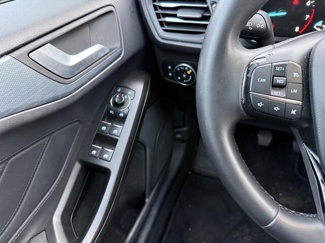 Ford FOCUS Wagon 1.0 EB Hybrid Active, Panorama | Camera | Navi & CarPlay